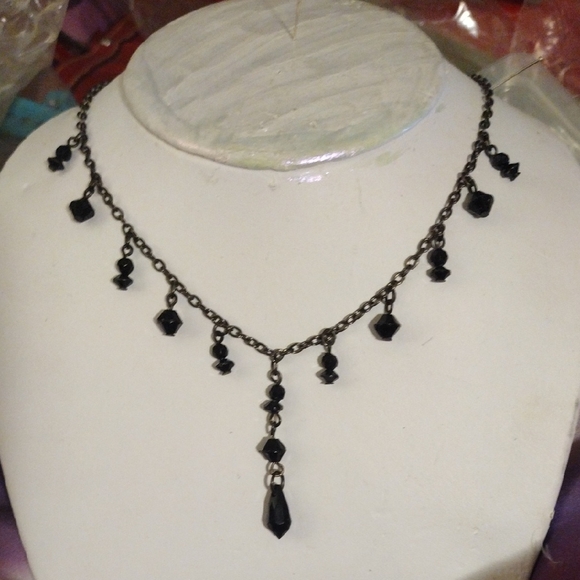 Elegant Black Beaded Necklace - Picture 1 of 1